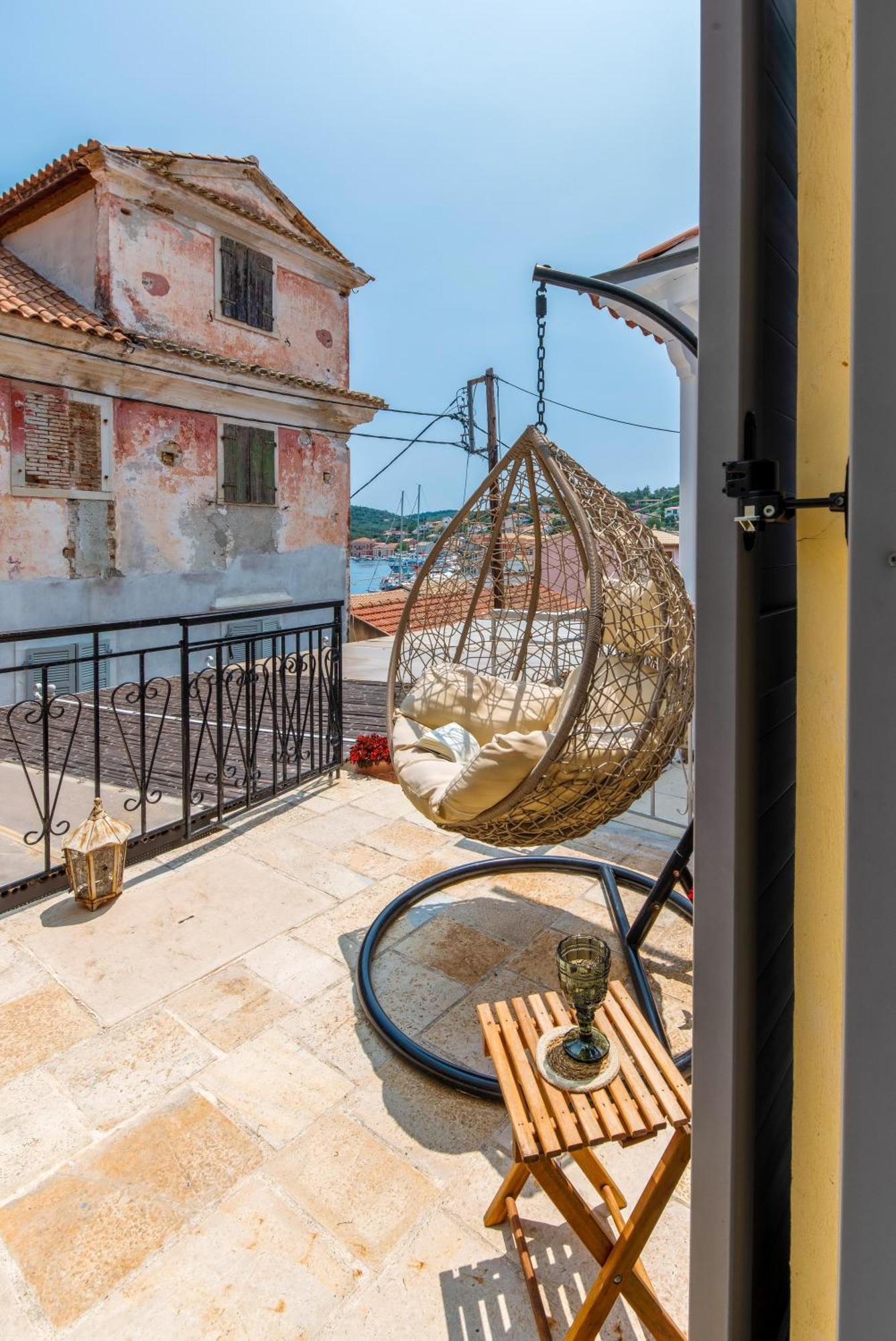 Marilu'S, Paxos Port House Apartment Gaios Exterior photo